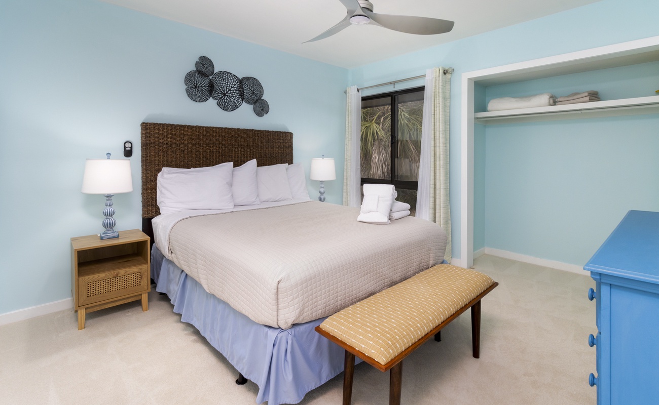 Guest Bedroom with Queen Bed