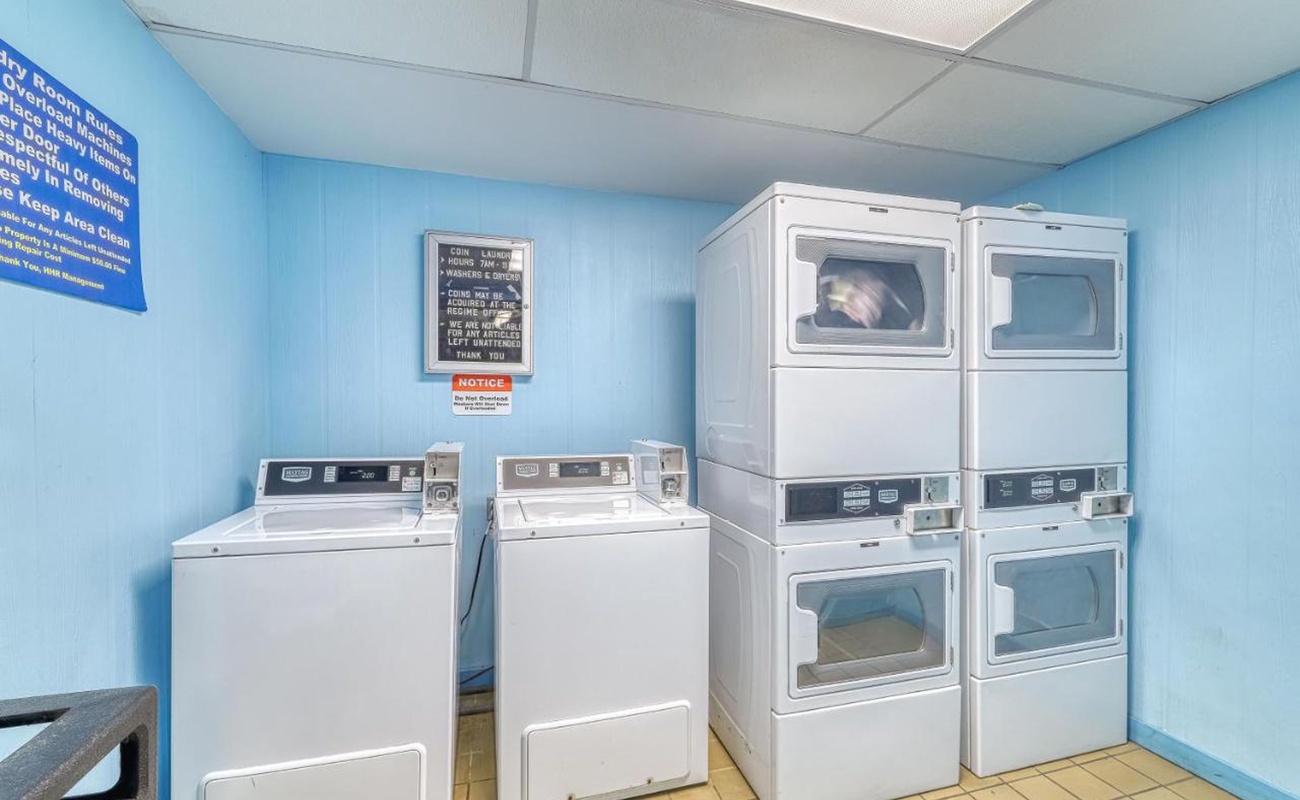 Community Laundromat