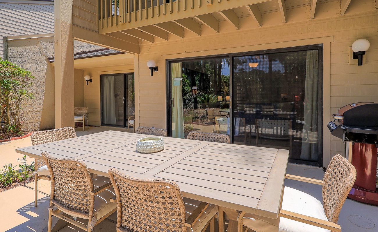 Patio with Golf Course Views and Private Grill