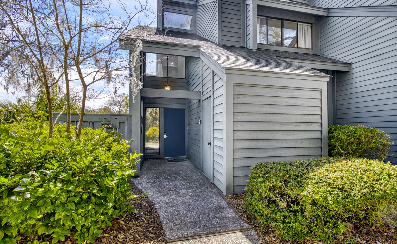 Welcome to 258 Turnberry Village!