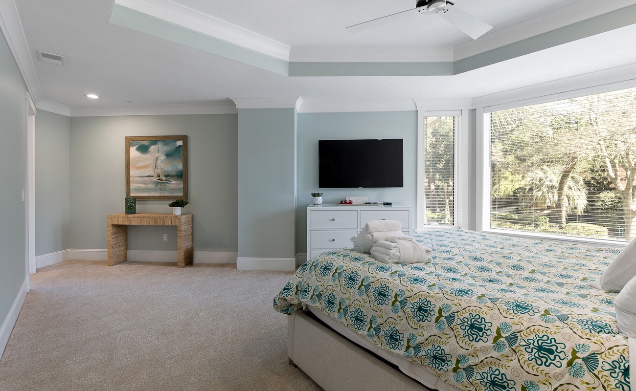 2nd Primary Suite (Left Side of Villa)