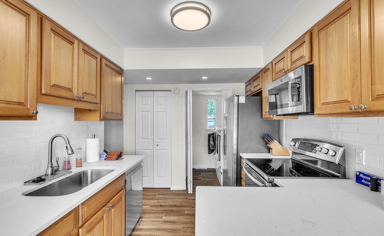 Kitchen with Laundry Closet