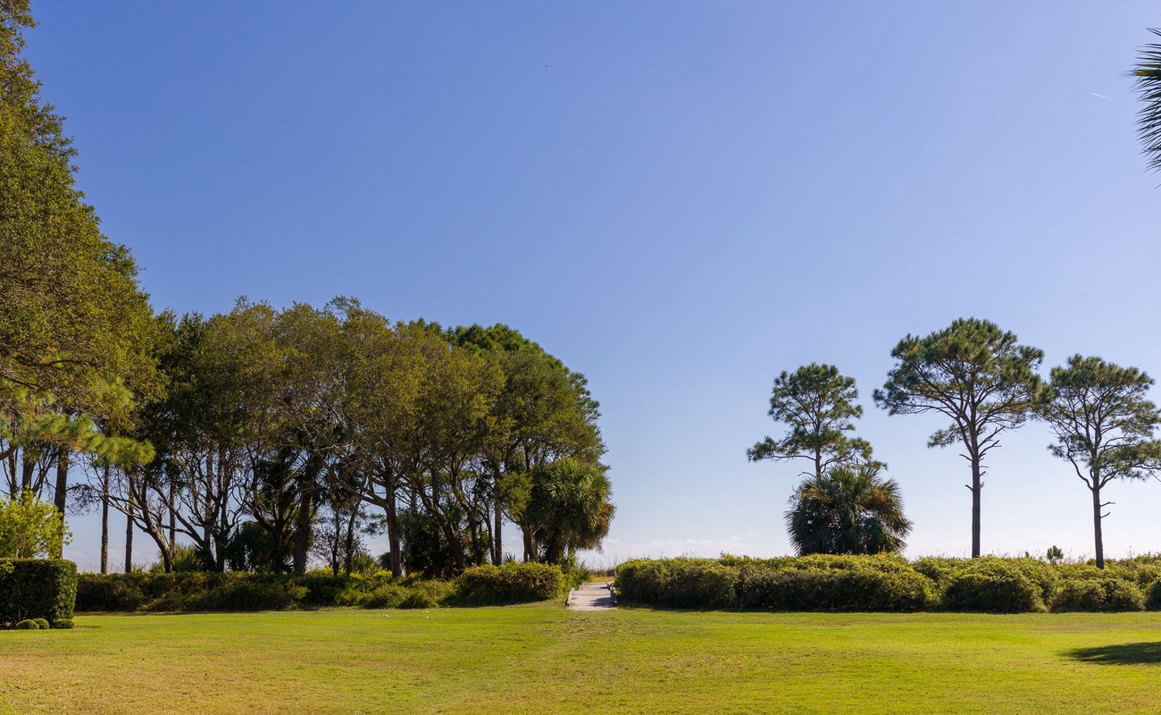 Shared Lawn with Beach Path