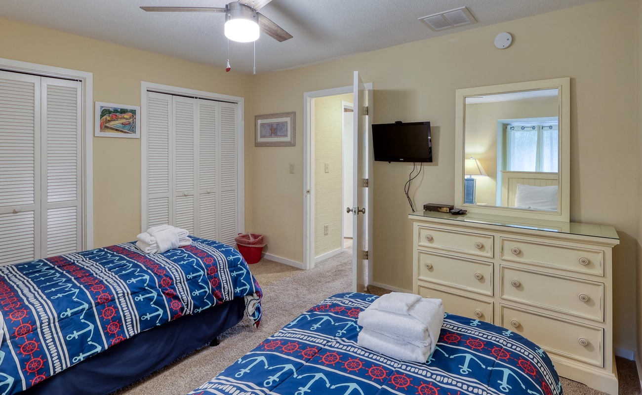 Upstairs Double Twin Bedroom