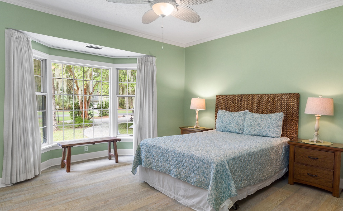 Queen Bedroom with Bay Window