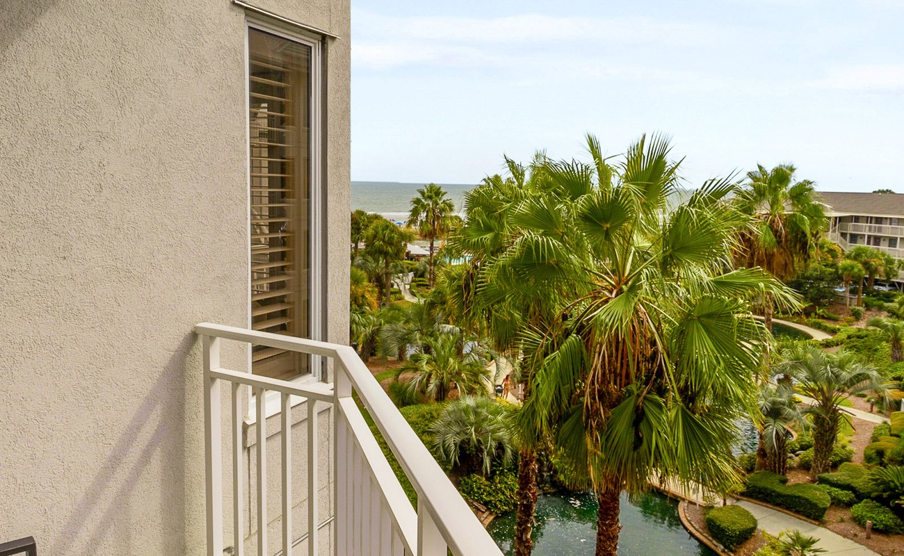 Private Primary King Suite Balcony