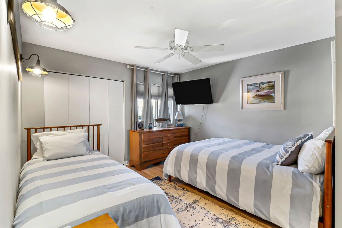 Guest Bedroom with Queen and Twin Bed