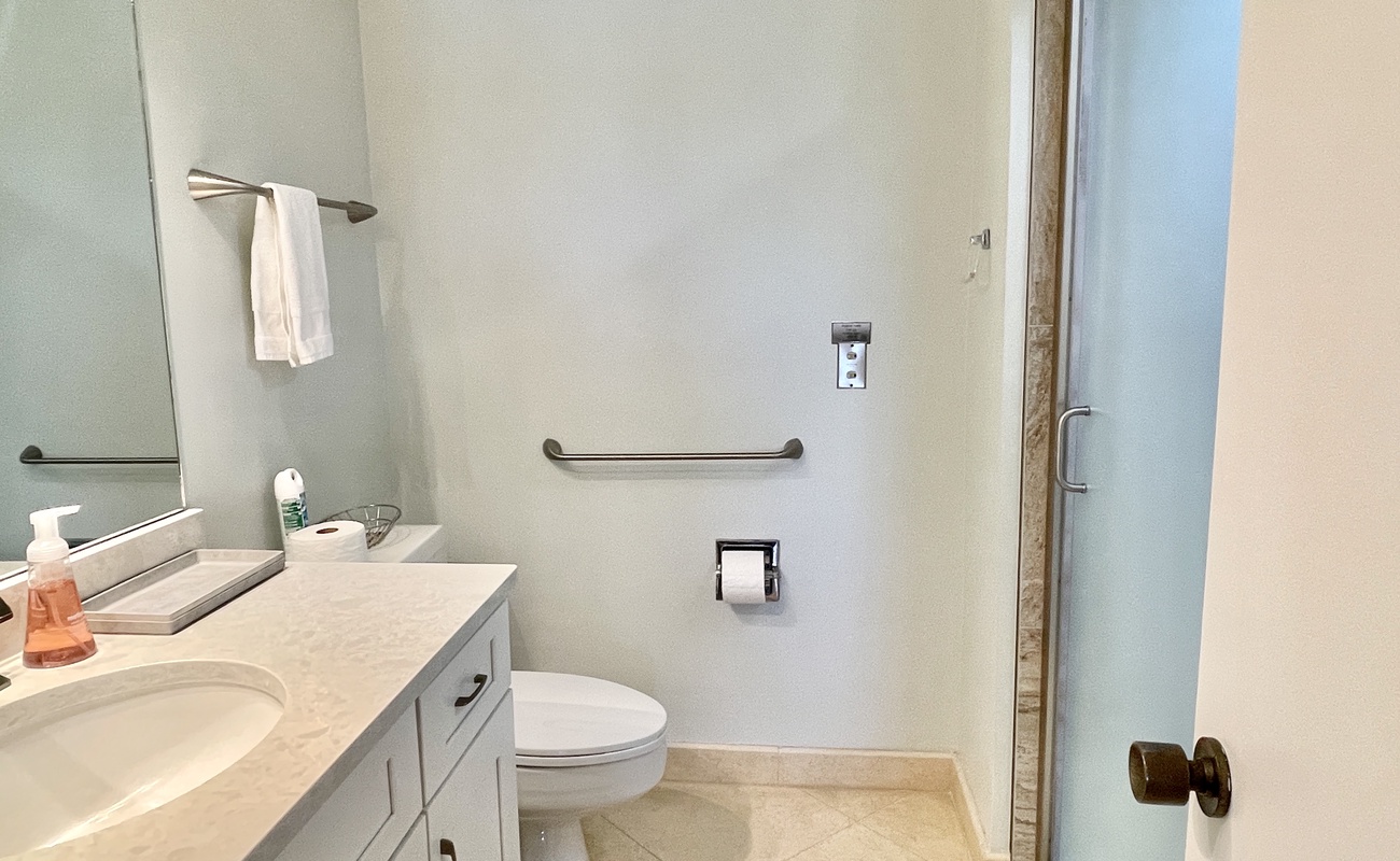 Bathroom for 3rd Floor King Suite