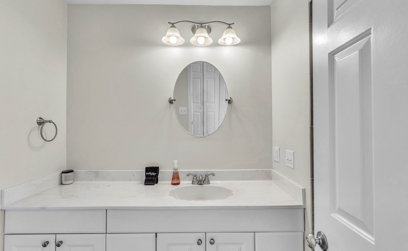 Guest Bathroom with Shower (Hallway)