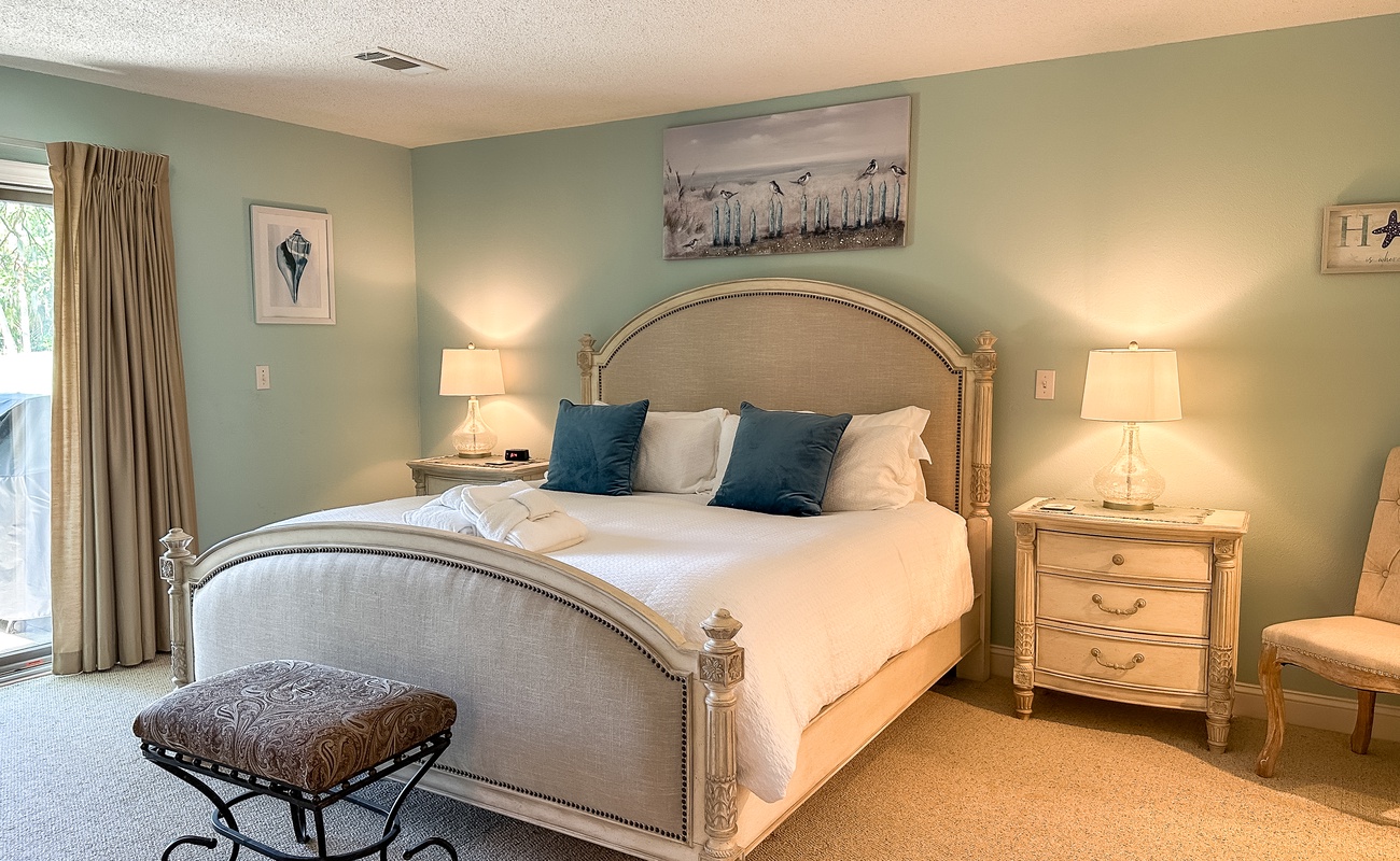 Downstairs Primary Suite