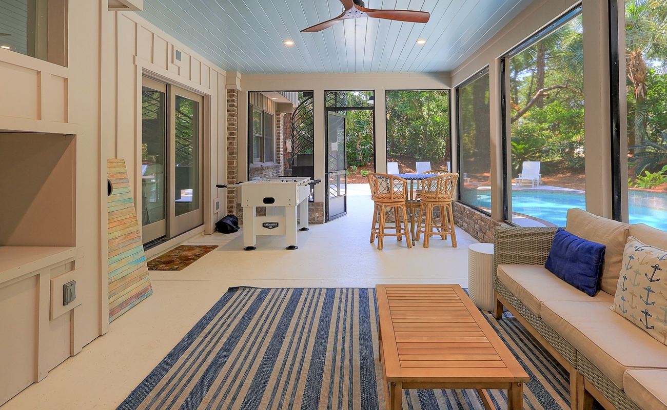 Screened In Lower-Level Carolina Room