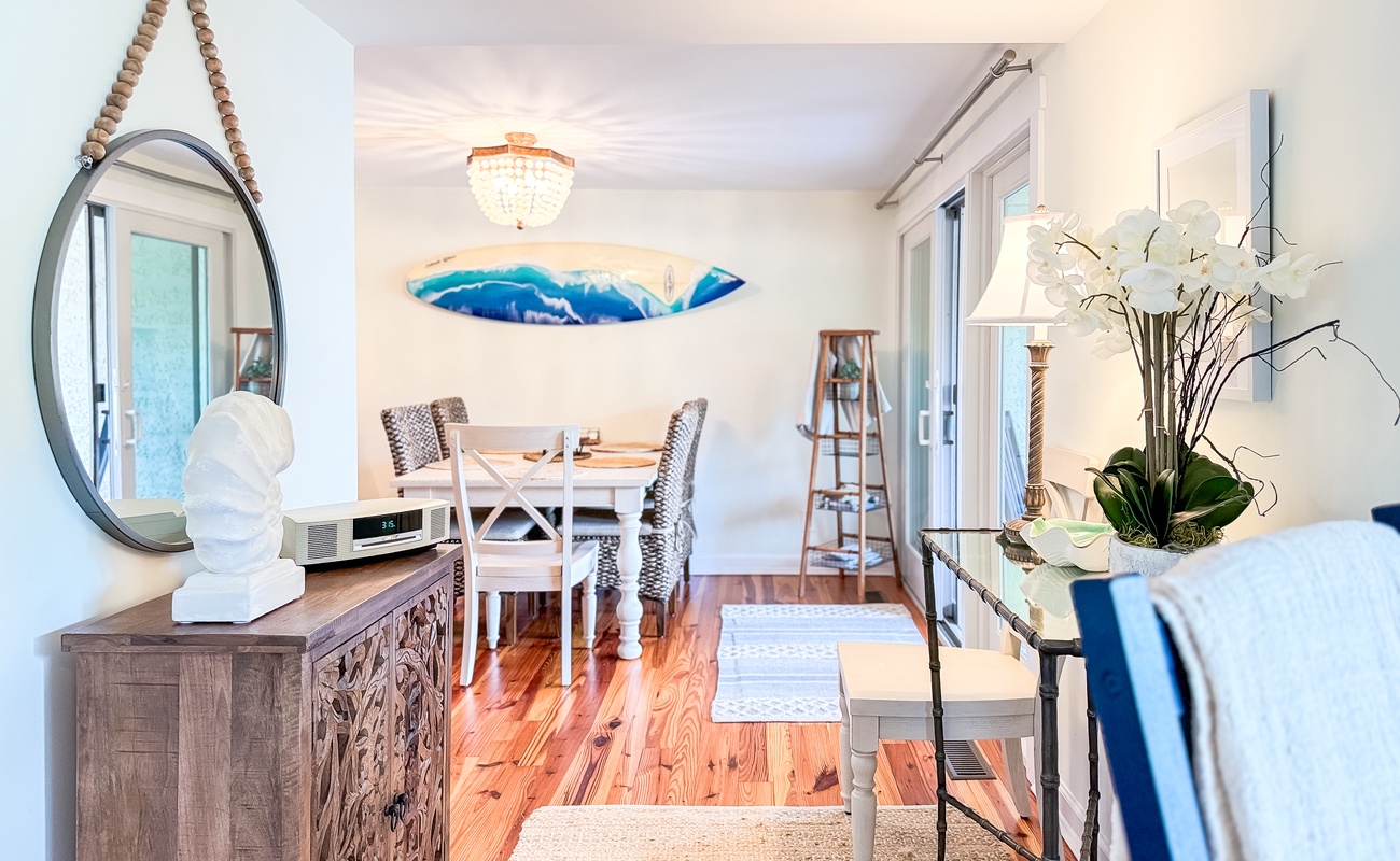 Space Leading into Kitchen and Porch