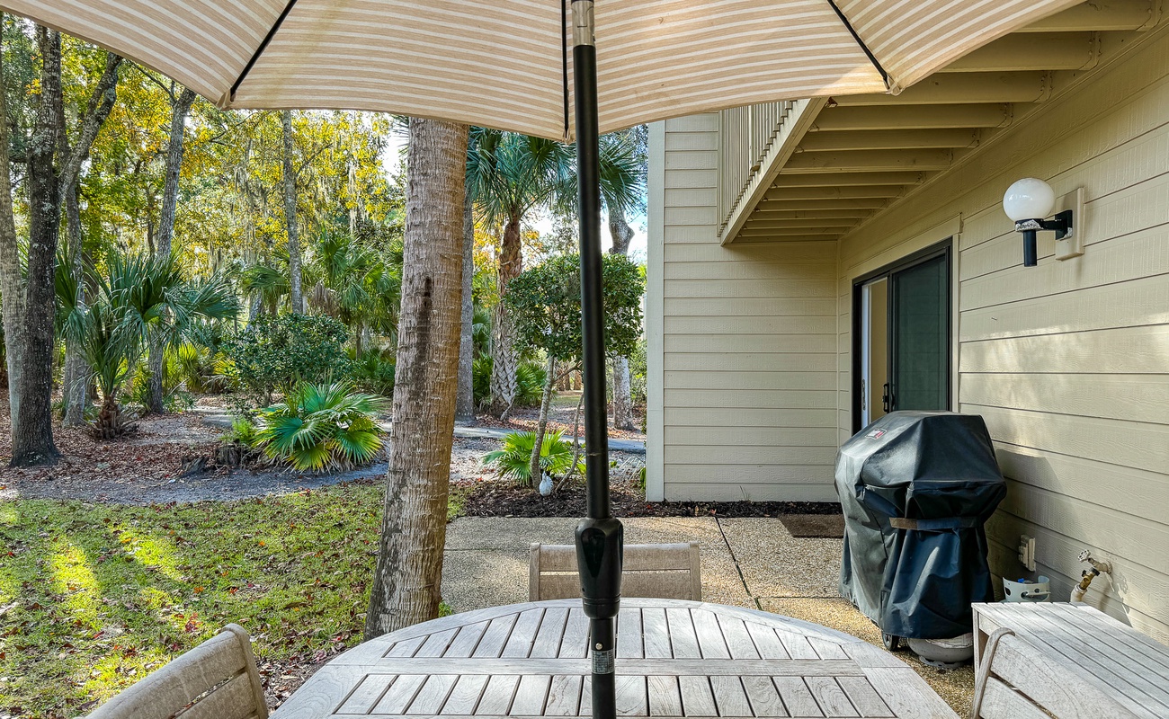 Outdoor Living Space with Grill