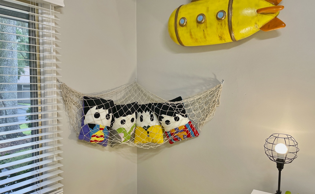 *Yellow Submarine* Twin and Full Bunk Guest Room Details