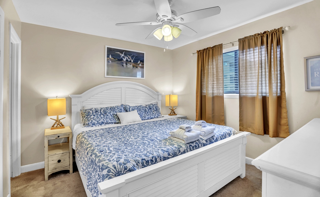 Primary Bedroom with King Bed and En-Suite Bathroom