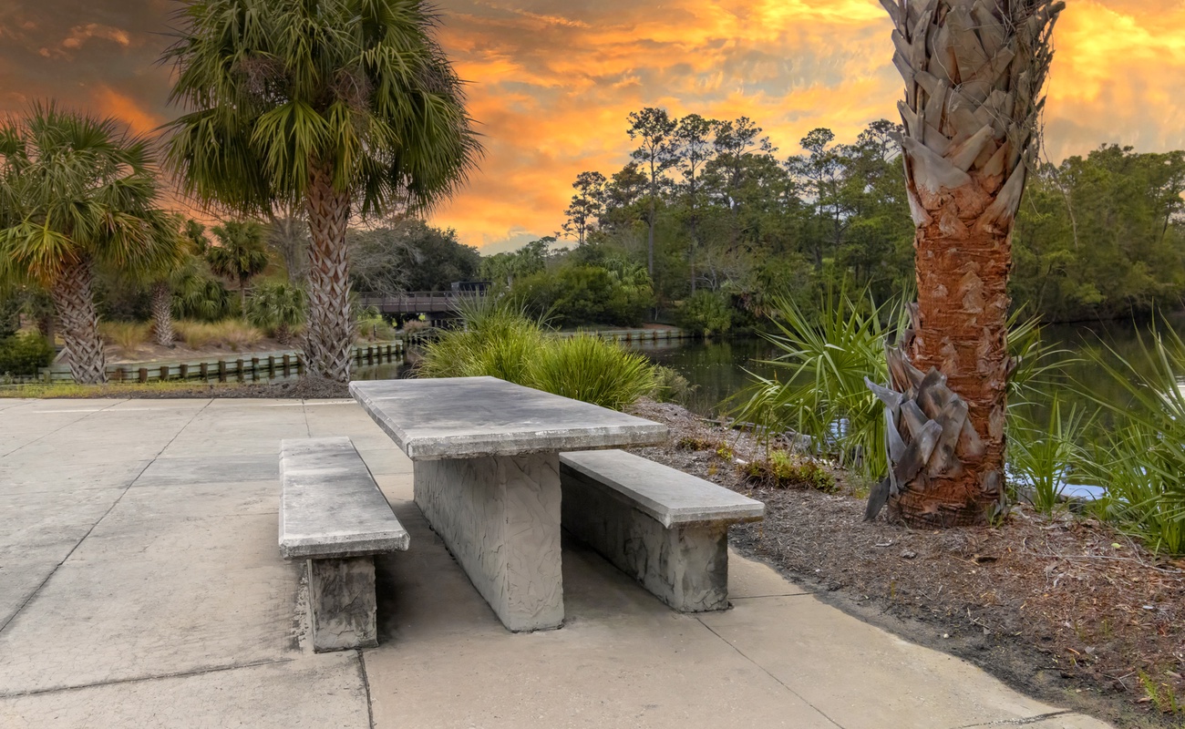 Queen's Grant Sitting Area