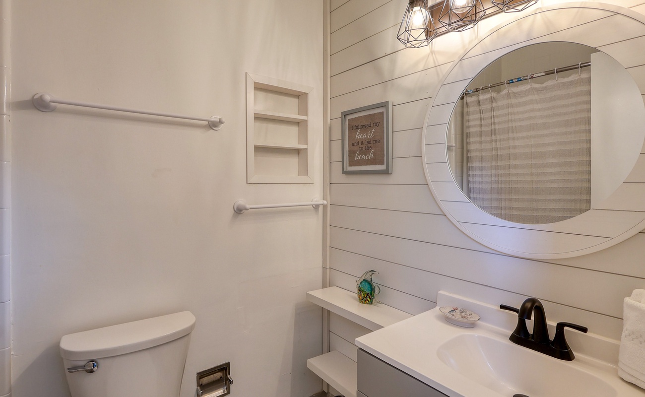 Primary Suite Bathroom