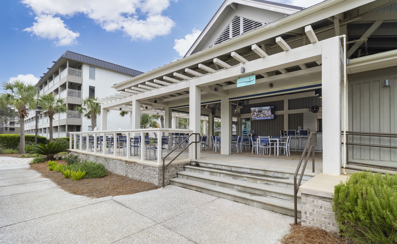 Oceanside Bar and Grill