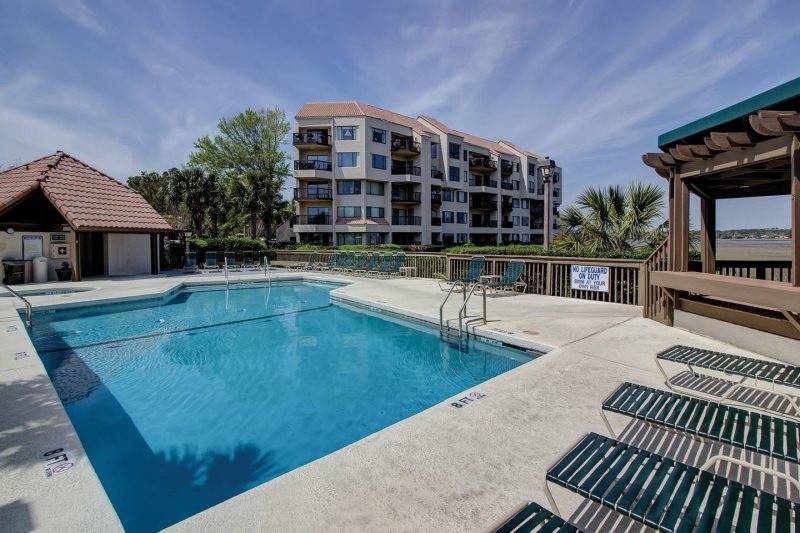 Captain's Quarters Community Pool