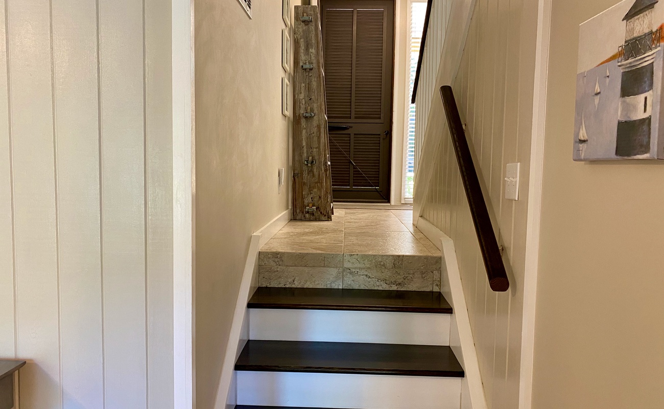 Stairwell from Ground Level to Entry Level