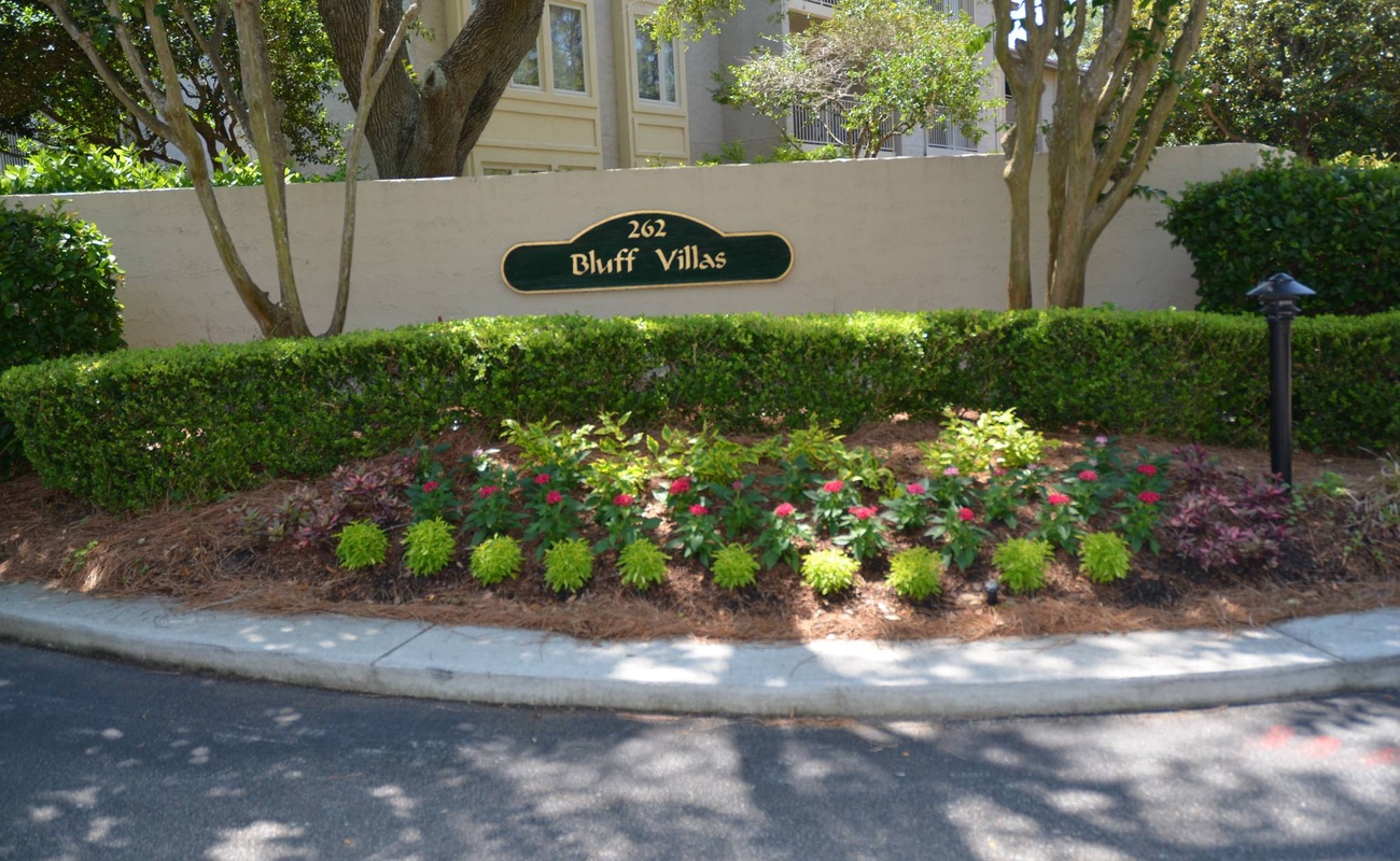 Entrance to Bluff Villas