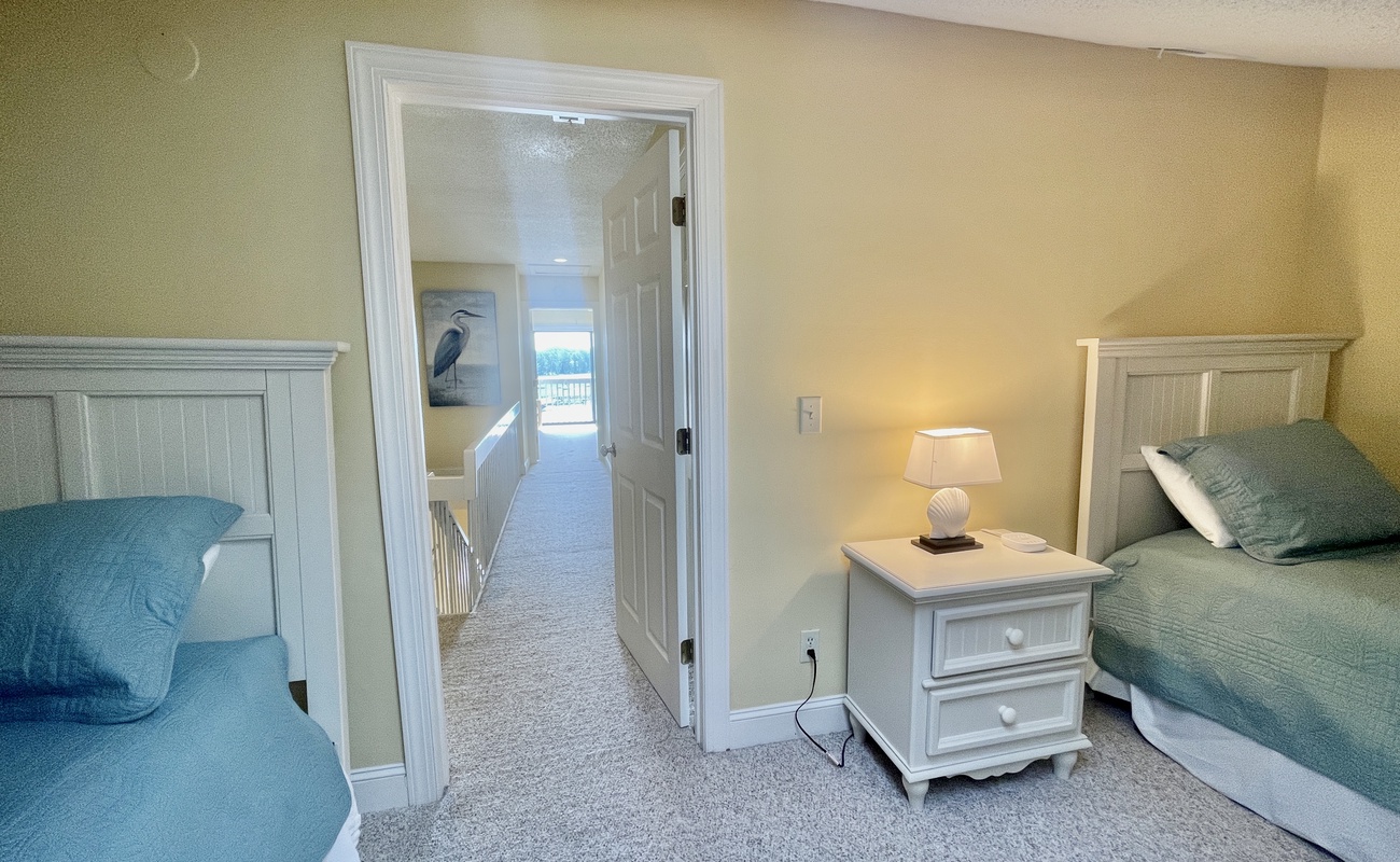 3rd Floor Double Twin Room (Half Room)