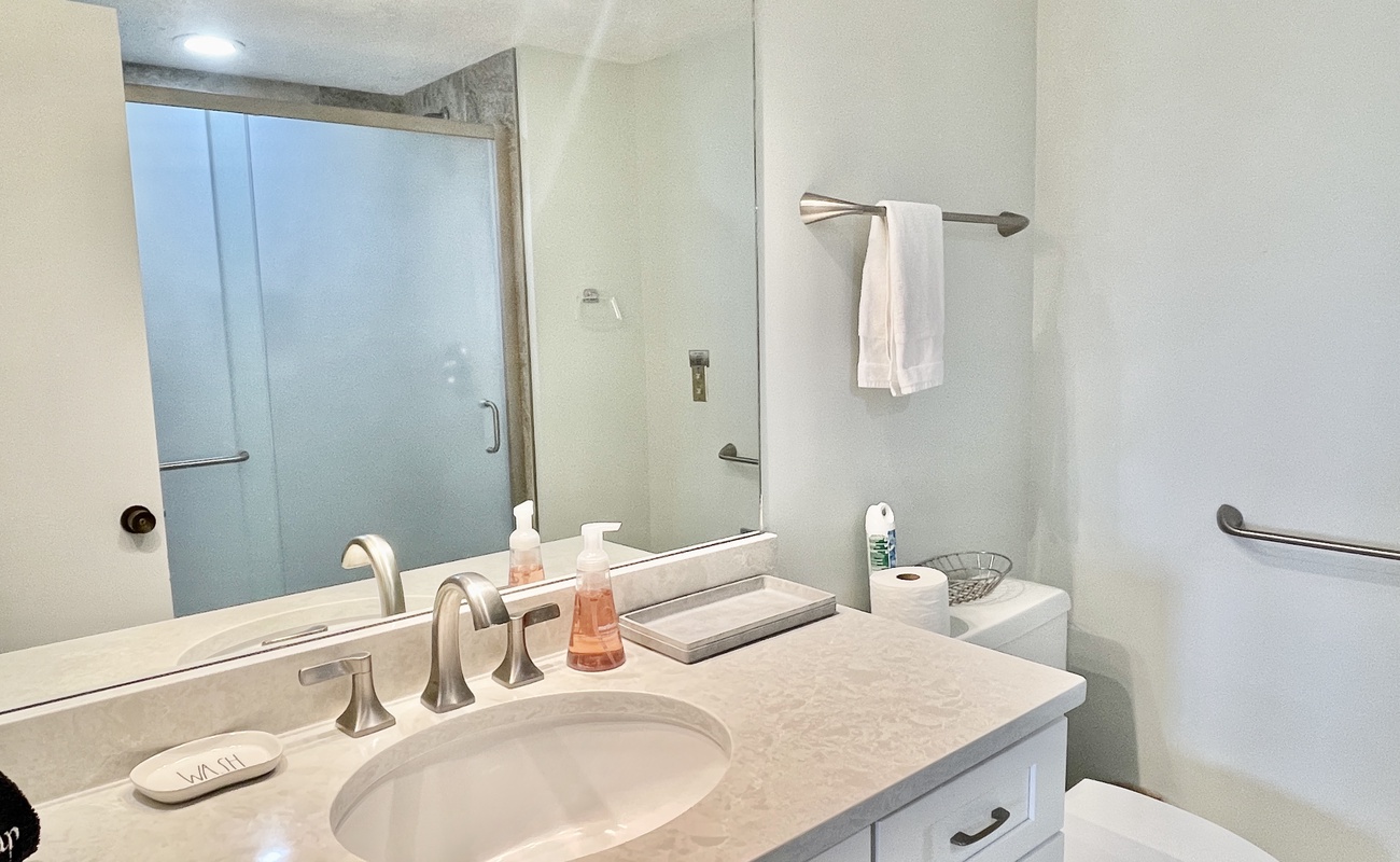 Bathroom for 3rd Floor King Suite