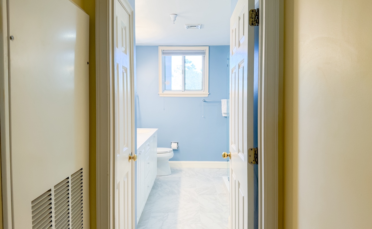 Primary Suite Bathroom