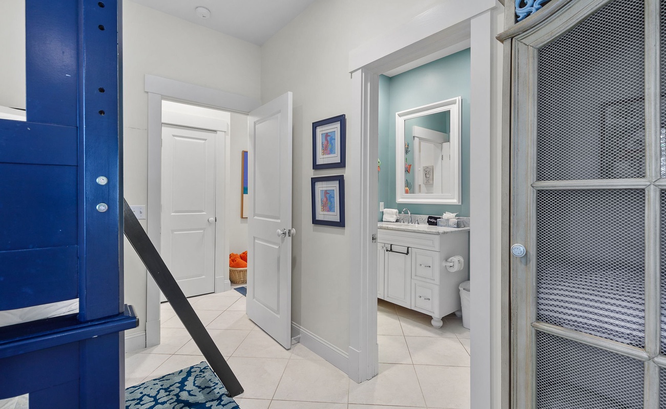 Lower Double Bunk Twin Room