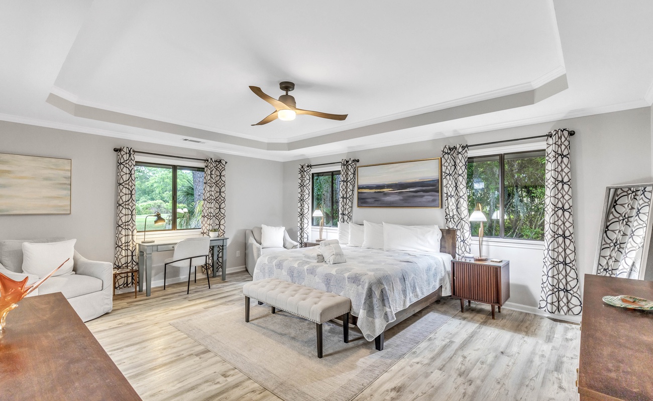 Primary Suite with King Bed and En-Suite Bathroom