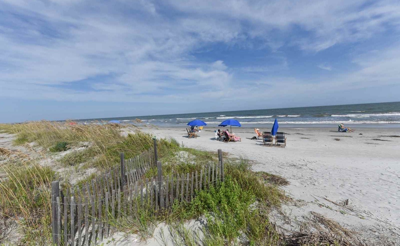 Beach in Front of Windsor Place