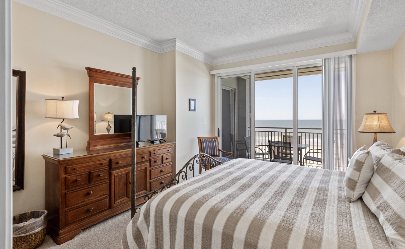 Primary King Suite to Balcony