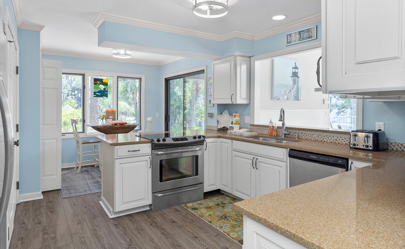 Kitchen with Screened Porch