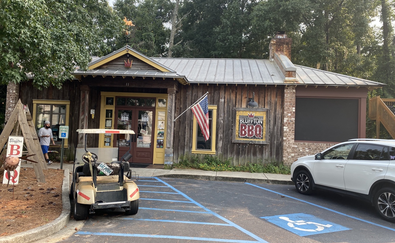 Restaurants within Walking Distance