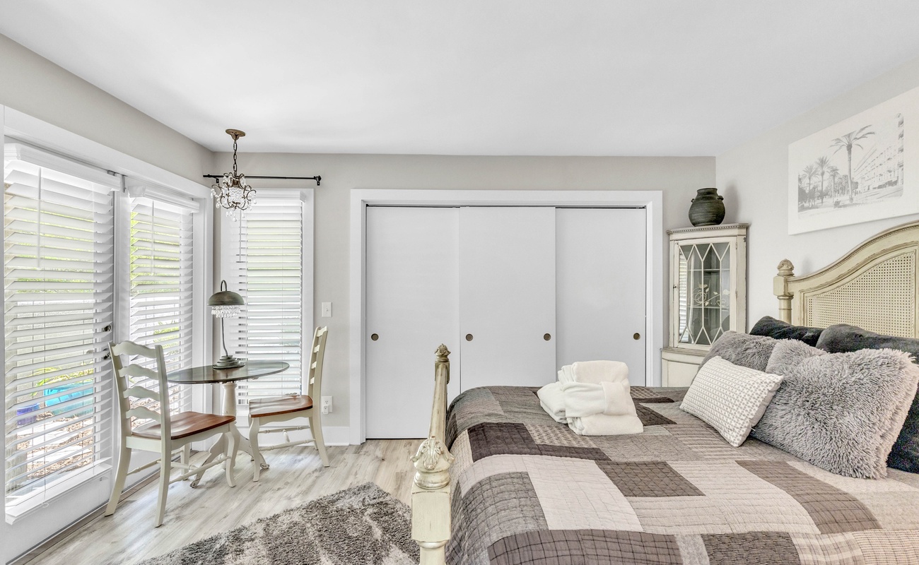 Primary Bedroom with Queen Bed