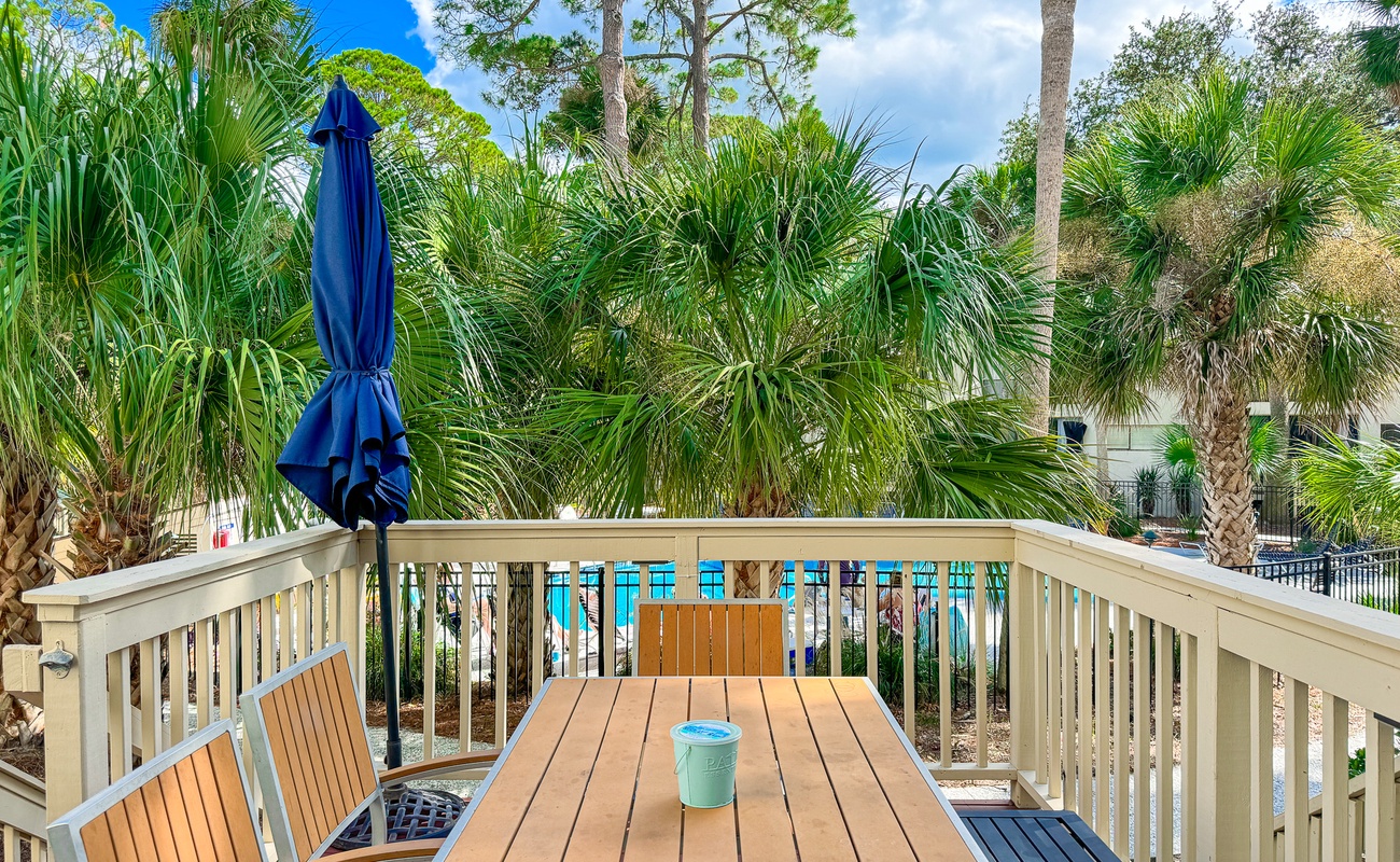 Deck with Pool Access