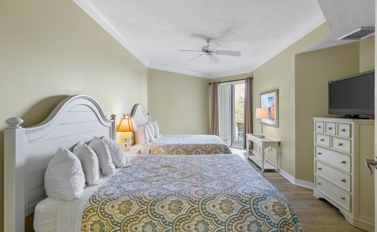 Double Queen Suite with Private Balcony