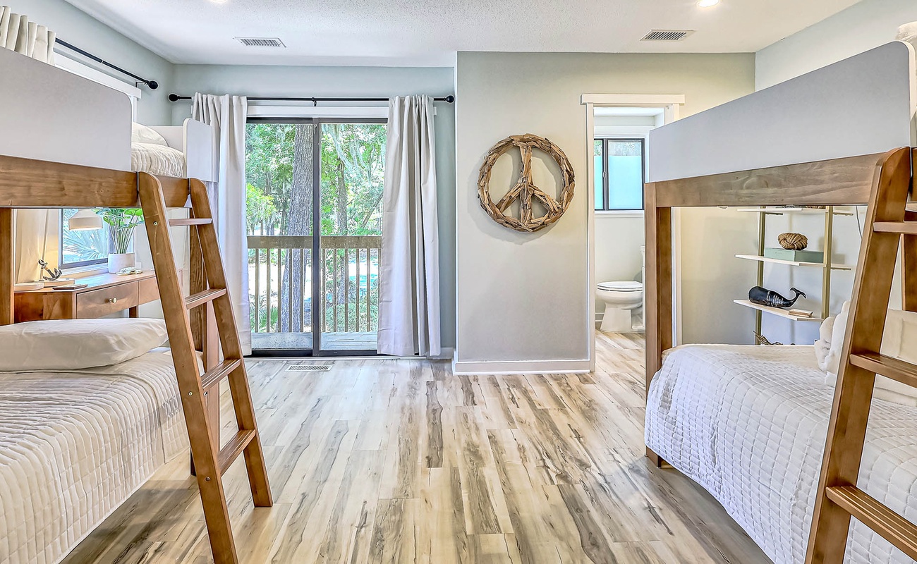 Upstairs Bunk Suite (Twin over Twin and Full over Full)