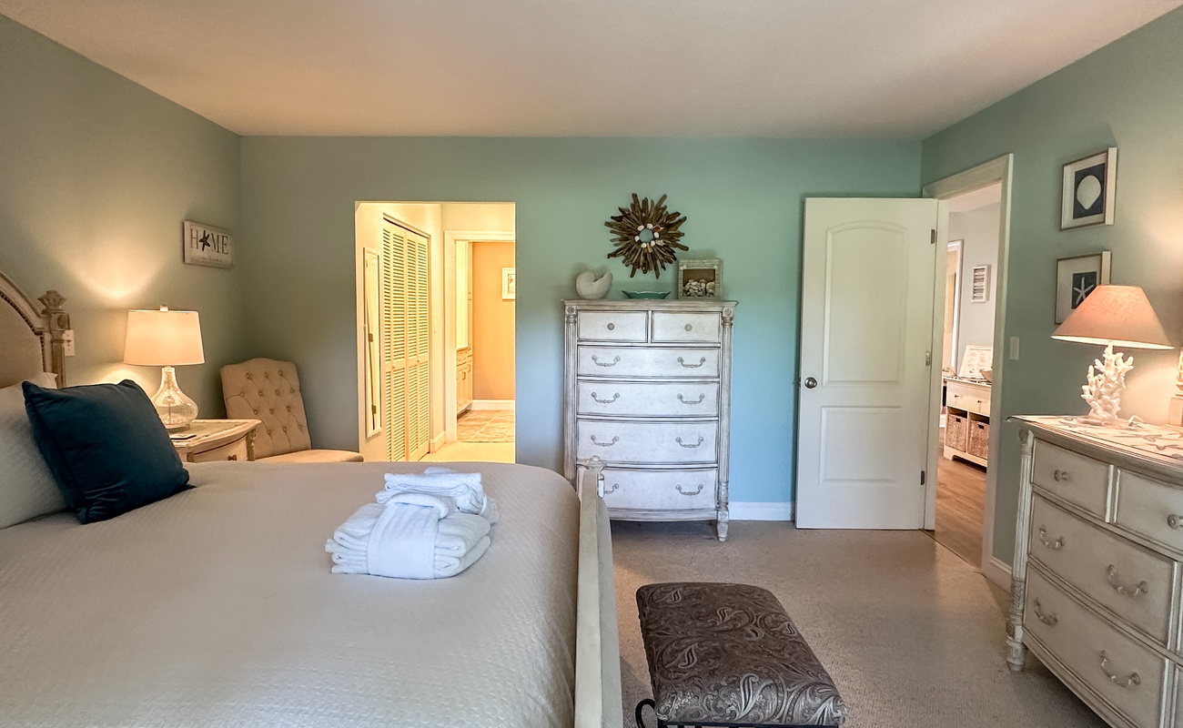 Downstairs Primary Suite