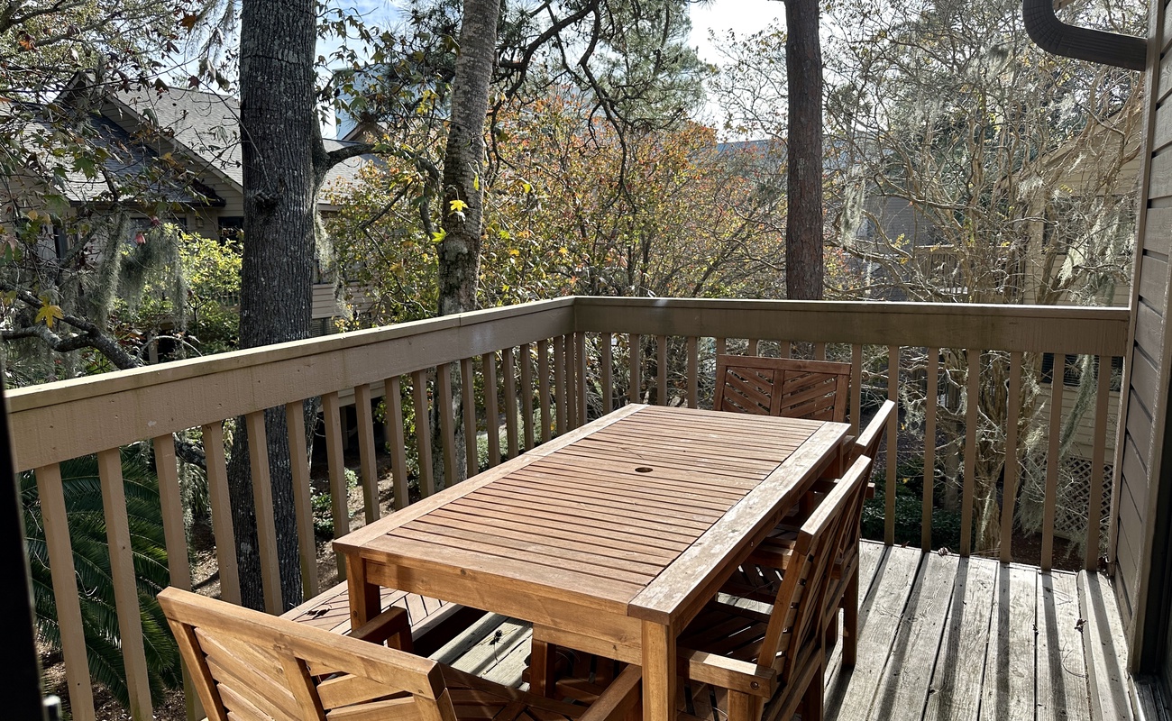 Shared Balcony with Living Area and Primary Suite