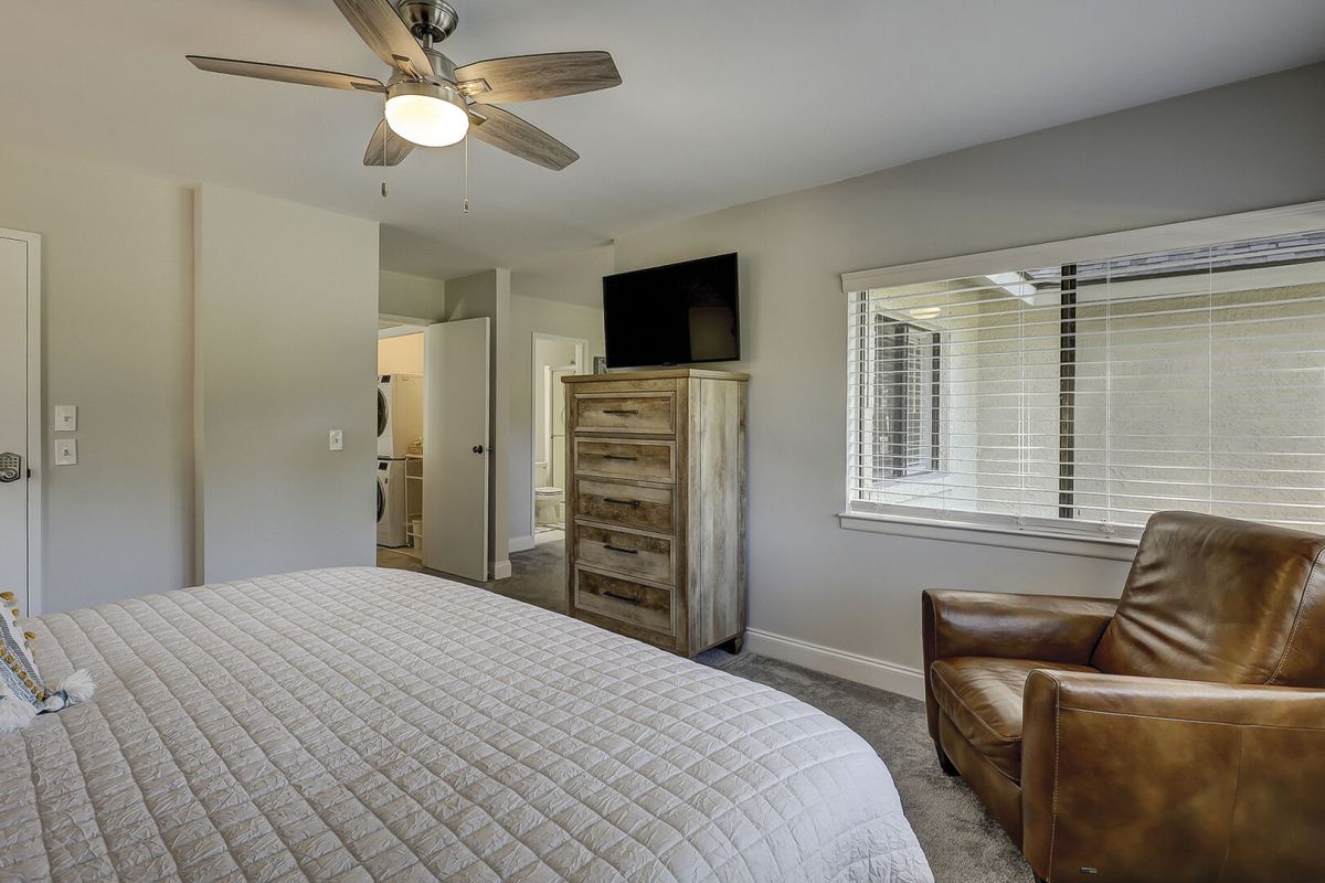 Primary Suite with King Bed and En-Suite Bathroom