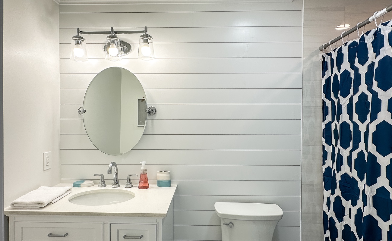 Primary Suite Bathroom