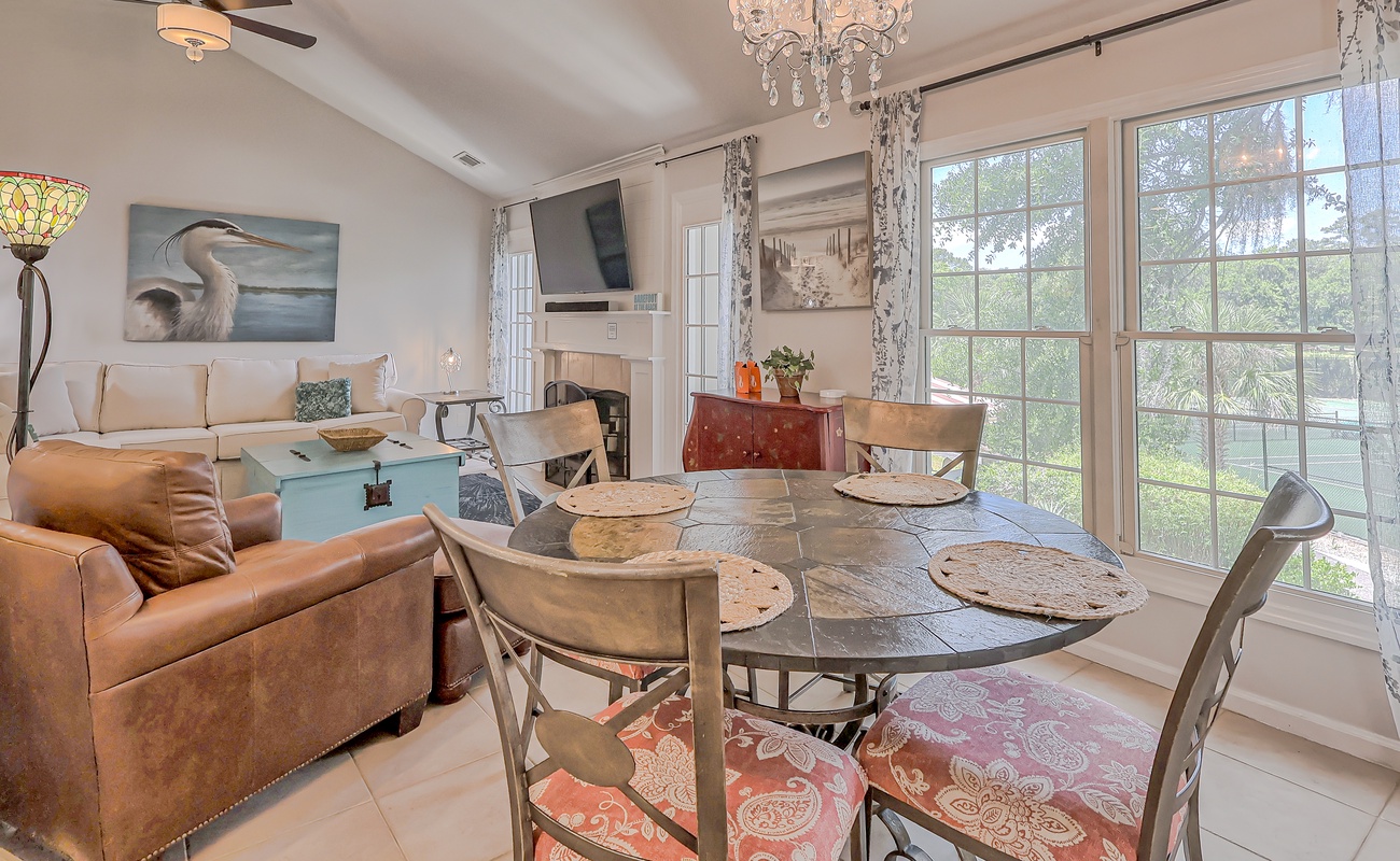 Living and Dining Area