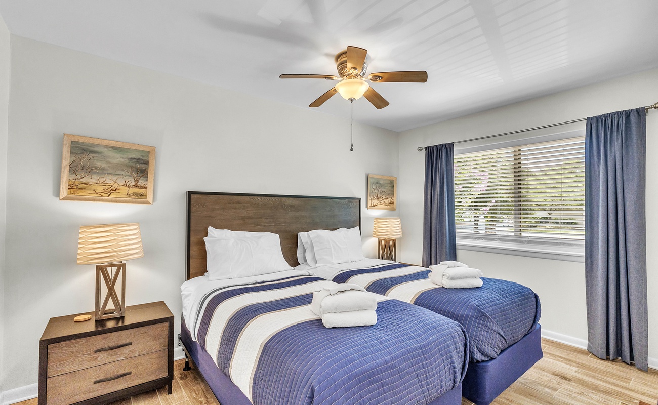 Downstairs Double Twin Suite (Beds can be turned into a King upon request)