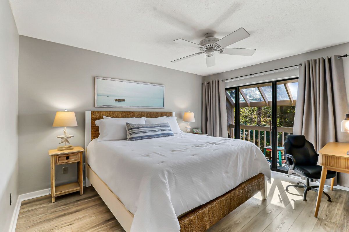 Primary Suite with King Bed and En-Suite Bathroom