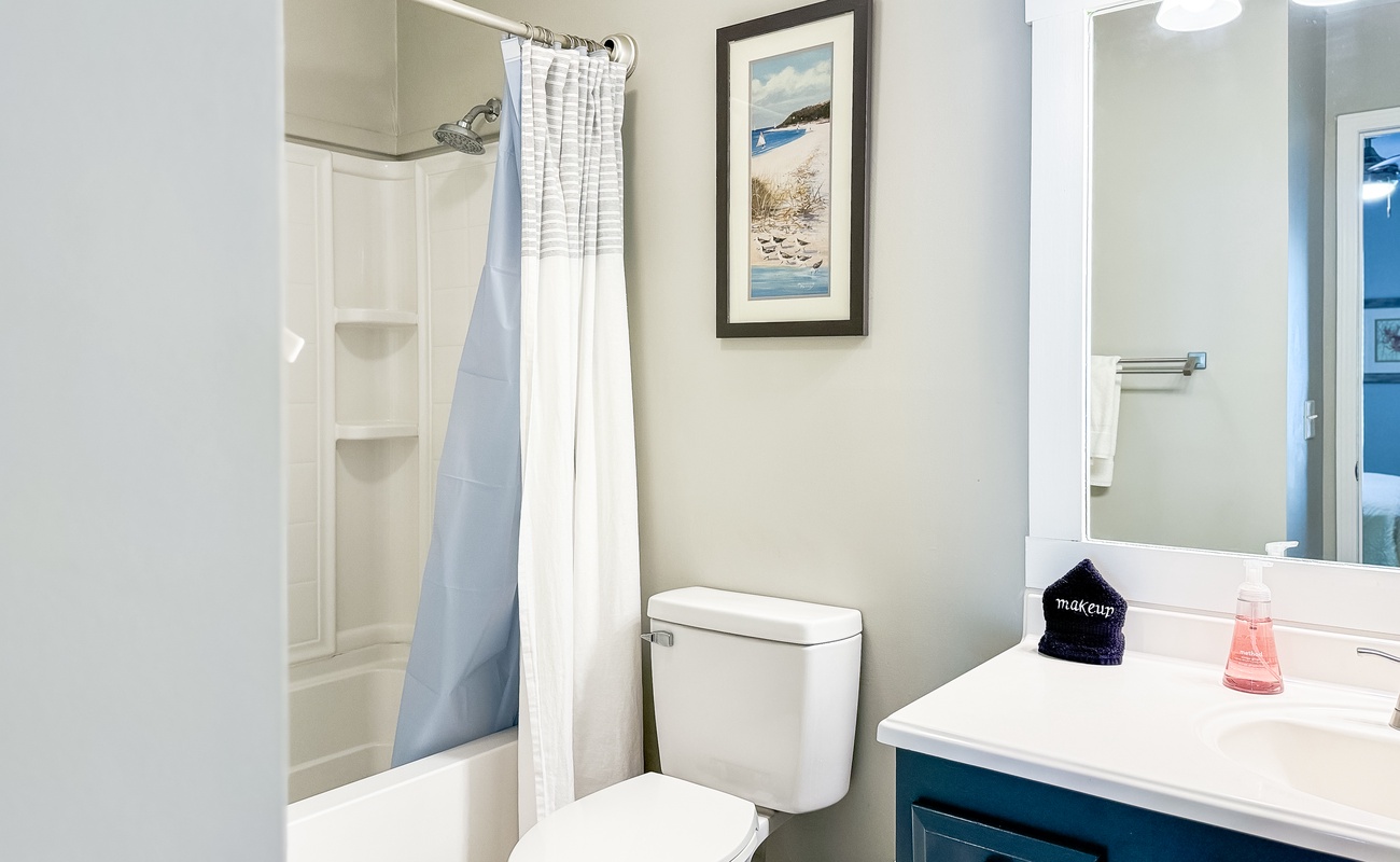 Upstairs Queen Suite Bathroom