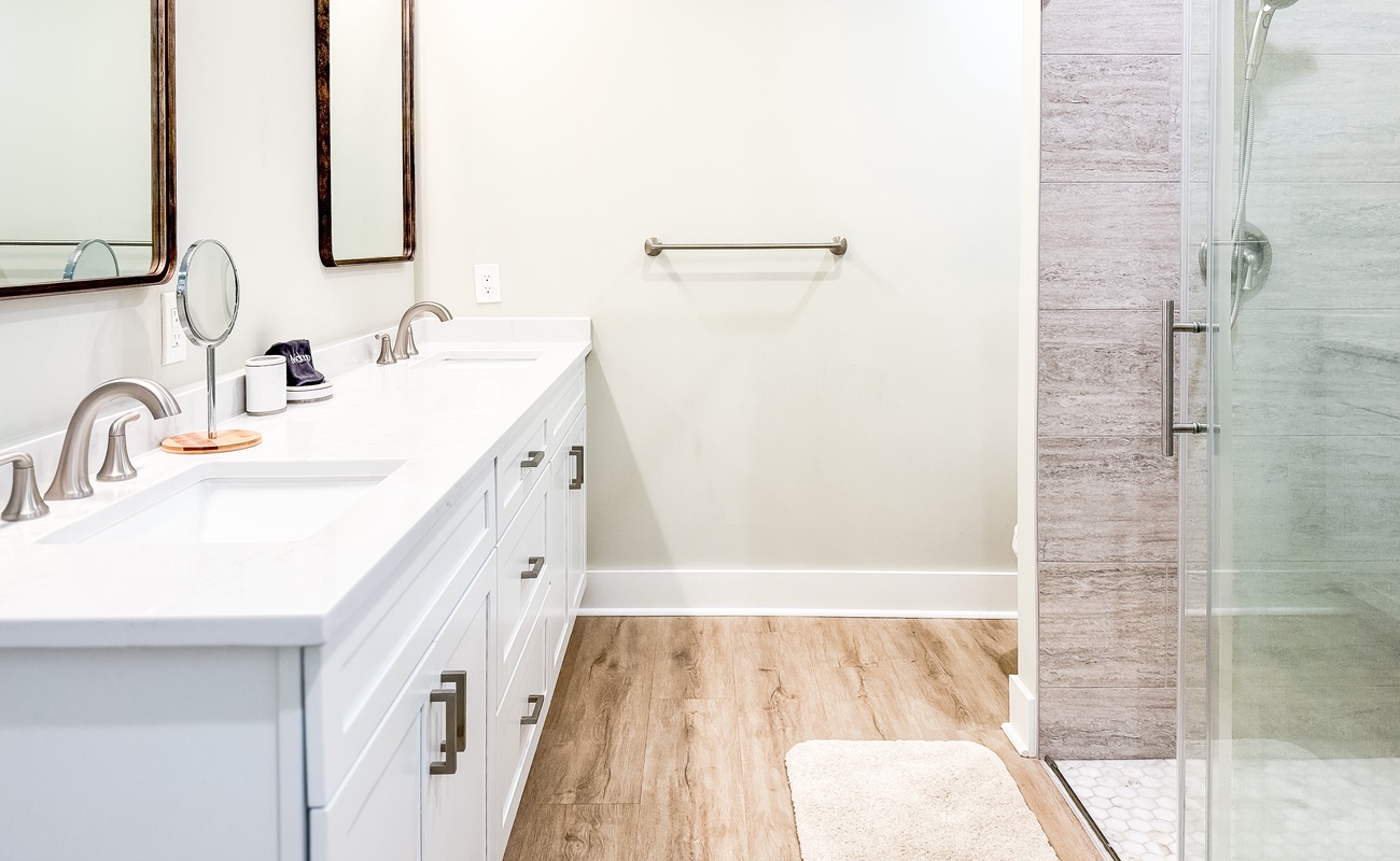 Primary Suite Bathroom