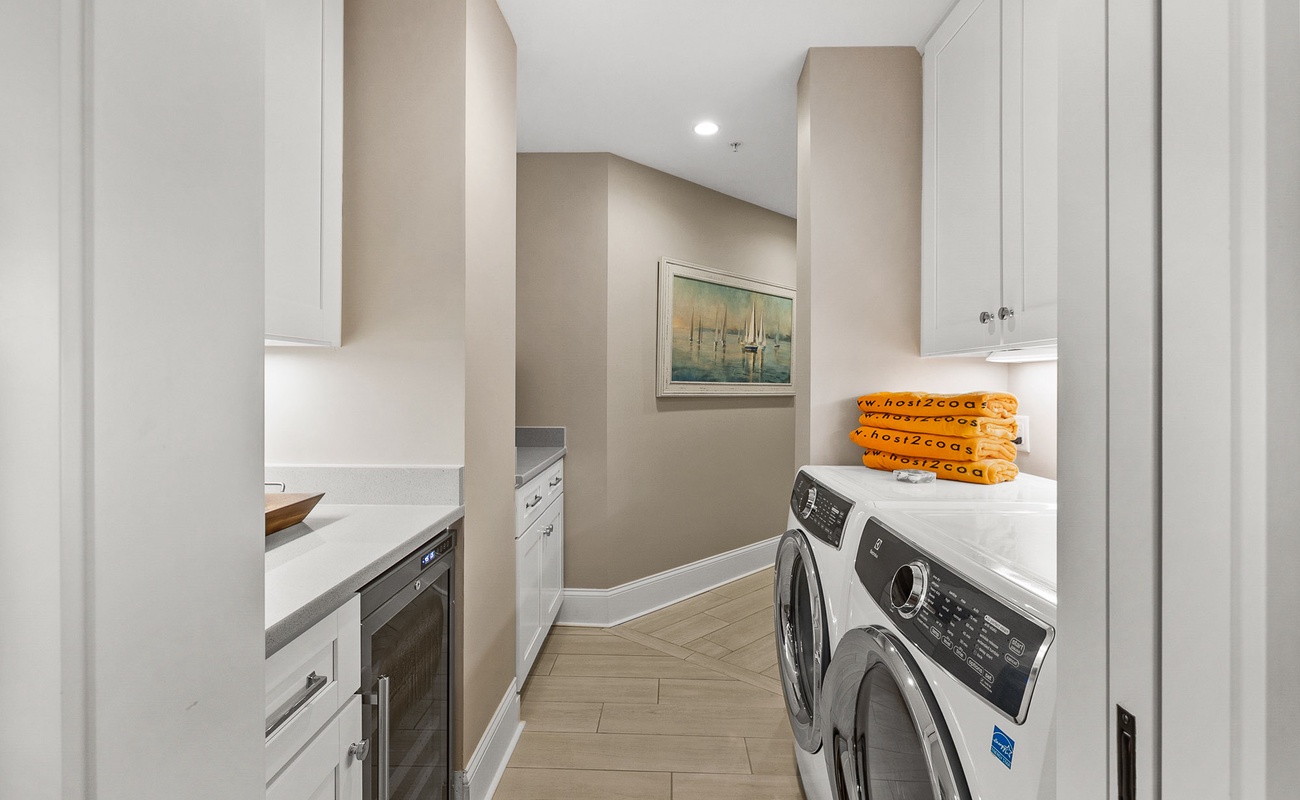 Butler Pantry/Laundry Area