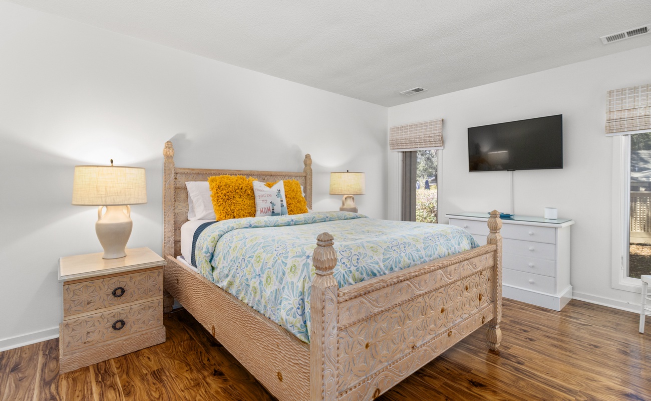 Guest Bedroom with Queen Bed