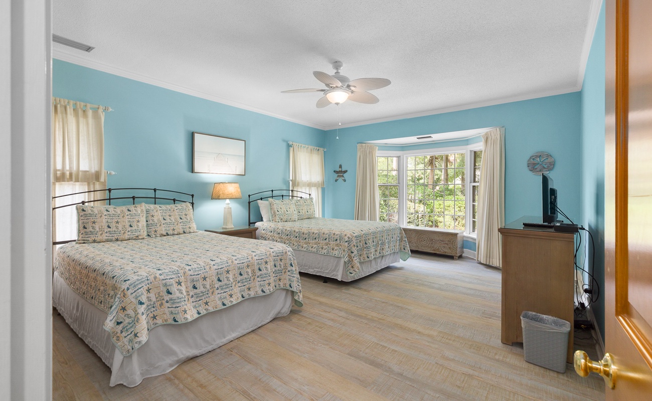 Double Queen Bedroom